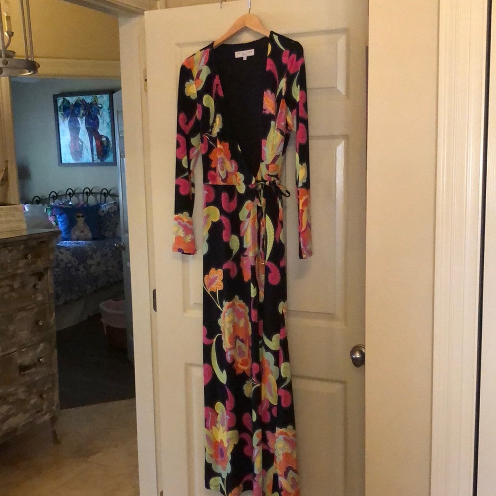 Trina Turk Long Sleeve Maxi Dress